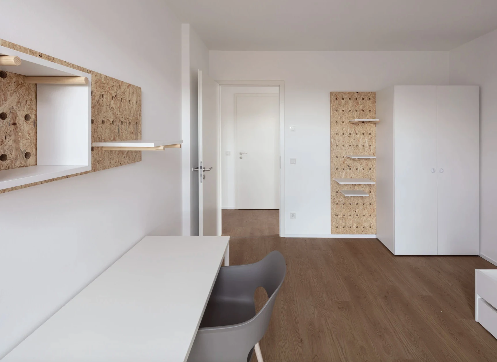 Apartment - Living and working